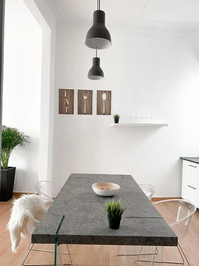 Atelier 3 Hostel Loule